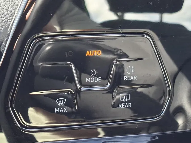 Volkswagen Golf Variant 1.0 TSI Life NL-auto | rijklaarprijs !!