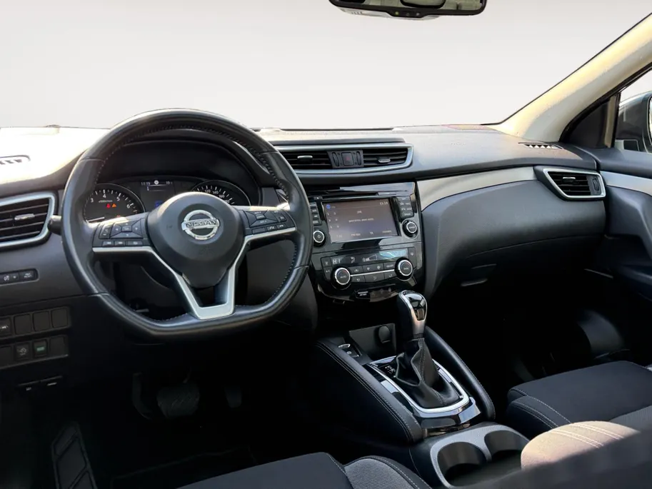 Nissan QASHQAI 1.2 N-Connecta | Rondom camera | Navigatie | Pano dak | Climate | Cruise |