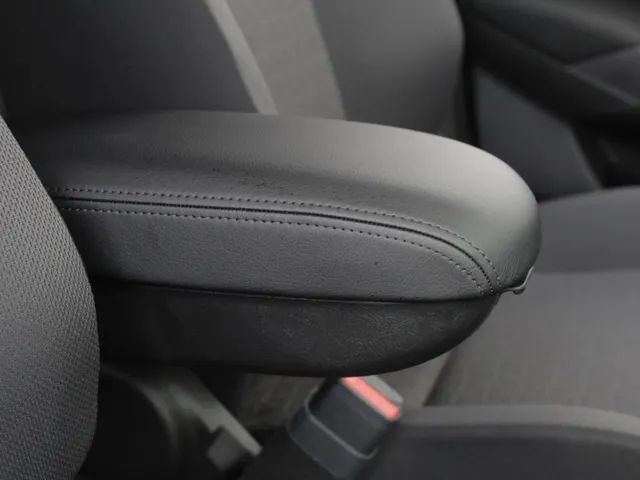 Suzuki Swift 1.2 Style Smart Hybrid Automaat | Navi | Adap. Cruise | Camera | Lm-Velgen