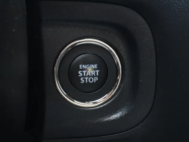 Suzuki Vitara 1.4 BoosterJet Style Hybrid | Panoramadak | Carplay | All Season