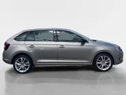 Škoda Rapid Spaceback 1.0 TSI Greentech Clever | Panoramadak | Climate Control | Cruise Control | Stoelverwarming | Parkeersensoren achter | DAB |