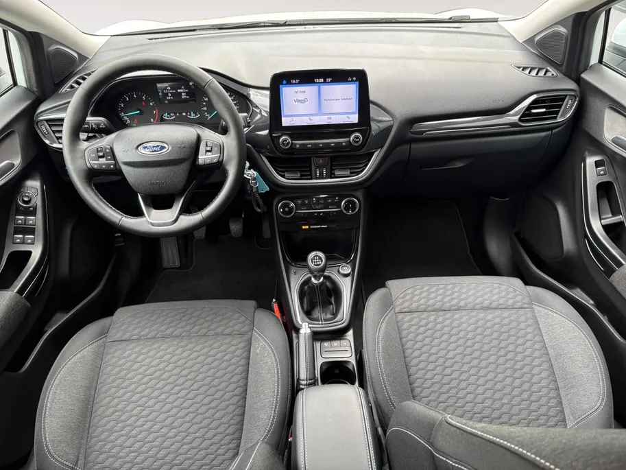 Ford Puma 1.0 EcoBoost Hybrid Titanium | Stoelverwarming | Stuurverwarming | Cruise Control | Lane Assist | Apple Carplay | Android Auto | 1 Jaar Bovag Garantie |