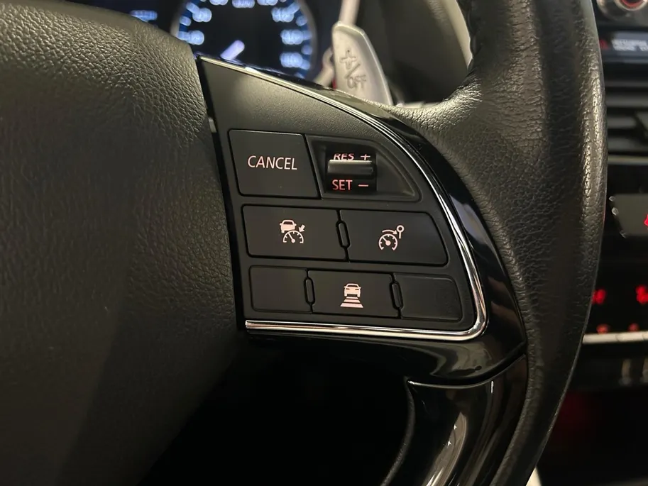 Mitsubishi Eclipse Cross 2.4 PHEV Prestige | All-Seasonbanden | Trekhaak + 13-Polige Stekker | Glazen schuif-/kanteldak |  Stoel- en stuurverwarming | Elektrisch verstelbare Voorstoelen   | Apple Carplay / Android Auto | Parkeersensoren Voor + Achter | Camera Achter | Cruise Cont