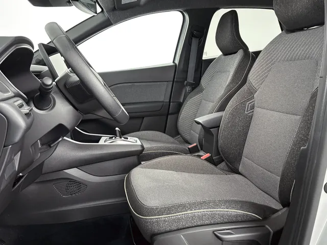 Renault Captur 1.8 E-Tech full hybrid 160 techno | CAMERA | NAVI