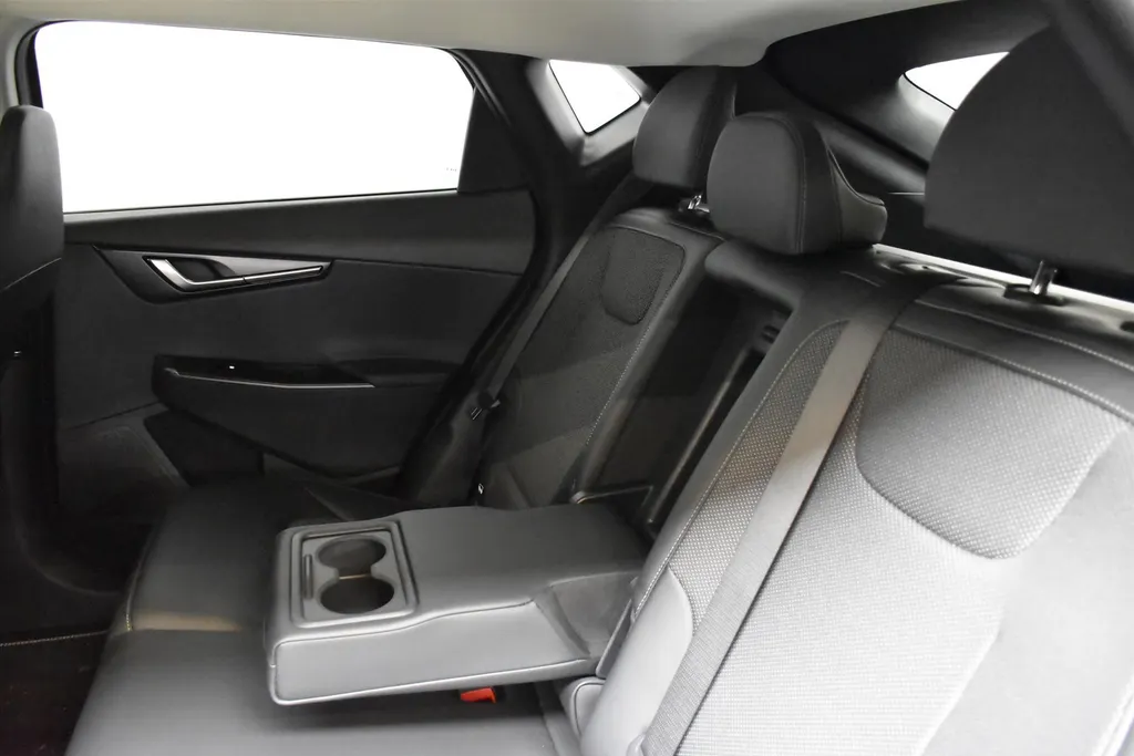 Kia EV6 63kWh 170pk RWD Light Edition NIEUW - SNEL LEVERBAAR