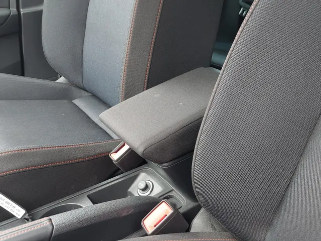 SEAT Arona 1.0 EcoTSI FR Business Connect PDC V+A | rijklaarprijs !!