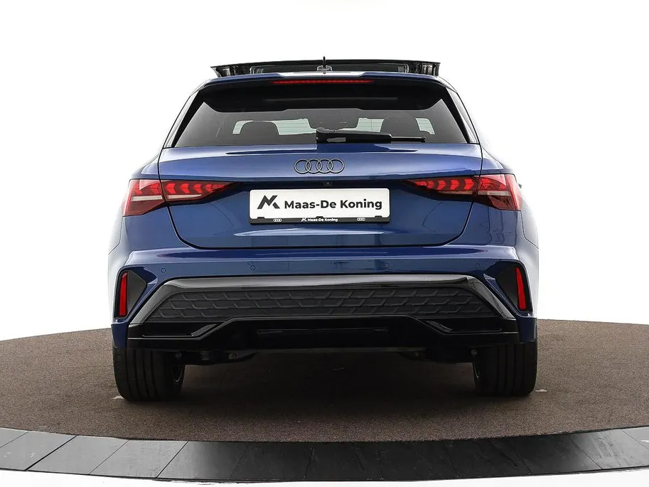 Audi A3 Sportback 1.5 e-hybrid 272pk S-Tronic S edition Competition · Panoramadak · Camera · Leder Nappa · Elek. Bestuurdersstoel · Elek. Achterklep · Garantie t/m 23-10-2030 of 100.000km