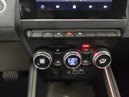 Renault Clio 1.6 E-Tech Full Hybrid 145 techno AUTOMAAT NAVI AIRCO CAMERA CRUISE CONTROLE APPLE CARPLAY ANDROID AUTO ZEER MOOIE AUTO DEALER ONDERHOUDEN