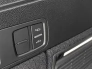 Audi Q5 55 TFSIe 270kW/367PK quattro S Line Competition · Luchtvering · Panoramadak · Leder · Camera · Apple/Android Car Play · Elektrische stoelverstelling · Stoel & Stuurwielverwarming · Adaptive Cruise Control ·
