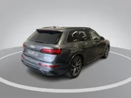 Audi Q7 60 TFSIe 462pk S-tronic Quattro Pro Line S Comp. · 360 Camera · Leder Valcona · Inklap. Trekhaak · B&O Sound · Keyless · Elek. Stoelen + Geheugen Bestuurder ·