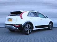 Kia Niro 1.6 GDi Hybrid ExecutiveLine | Camera | Leer | Schuifdak | Stoelverwarming+ventilatie | Elektr. stoelverstelling + achterklep | 18' LM | HUD |