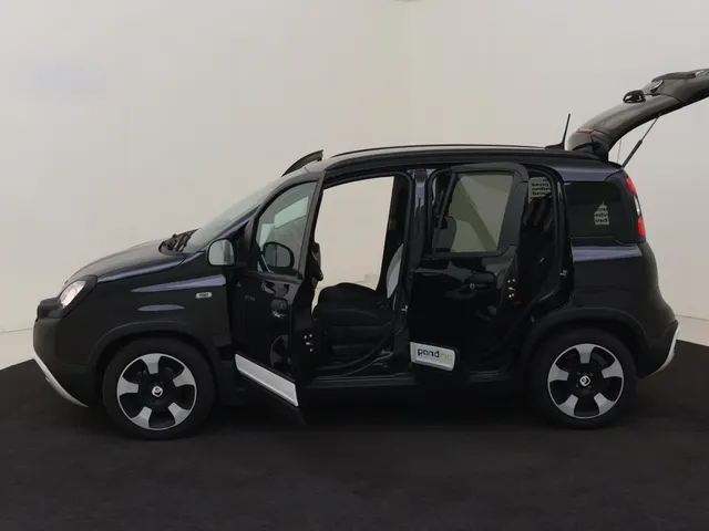 Fiat Panda 1.0 Hybrid Pandina