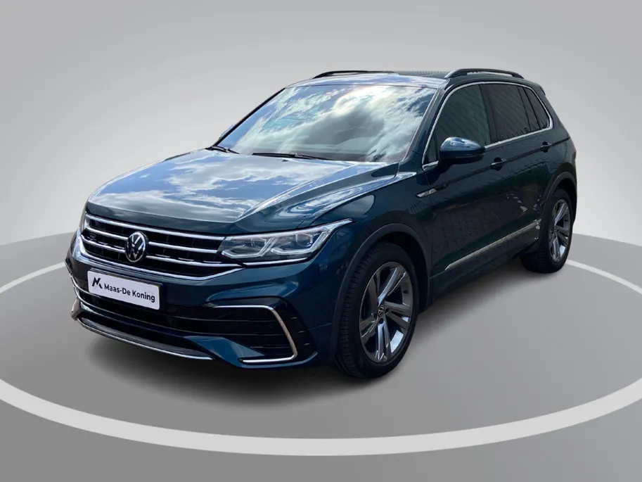 Volkswagen Tiguan 1.5TSI/150PK R-Line DSG · Panoramadak · Harman Kardon sound · Apple/Android Car Play · Camera + Parkeersensoren