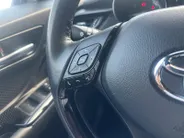 Toyota C-HR 1.8 Hybrid Dynamic | Climate | Adap cruise | LM Velgen 18'| Apple CP / Android auto |