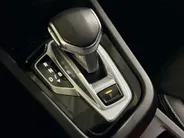 Renault Arkana 145PK E-Tech Hybrid E-Tech Engineered Automaat | 1e eigenaar | Navi | Camera | Parkeersensoren | Apple CarPlay/Android Auto | Lichtmetalen Velgen | Achterspoiler | Cruise Control | Armsteun | Elektrisch verstelbare stoelen |