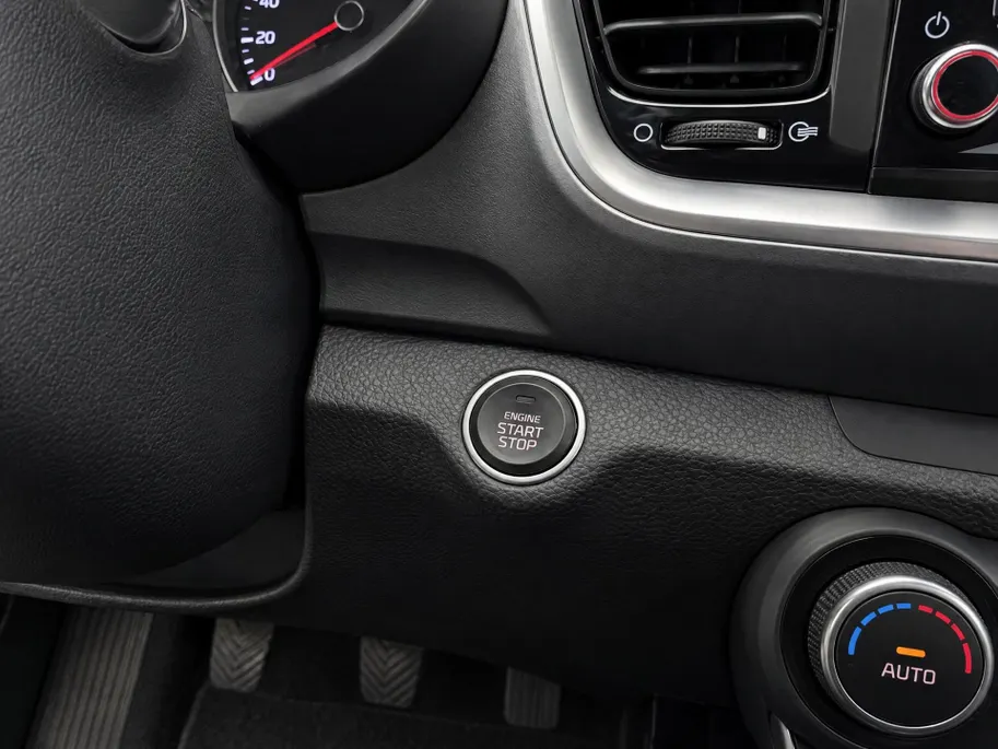 Kia Stonic 1.0 T-GDi MHEV DynamicPlusLine Dealer onderhouden | Trekhaak | Climate control | Navigatie |