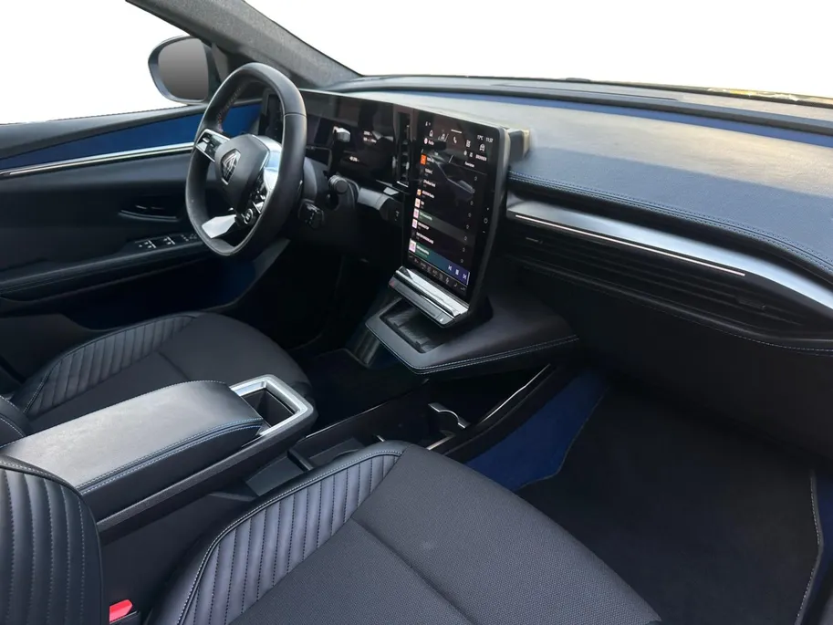 Renault Scénic E-Tech EV87 long range esprit Alpine | Automaat | Panoramadak | Harman Kardon | Stoel & Stuurverwarming | Automatische Kofferklep | Apple Carplay & Android Auto | Dodehoek Detectie | 12 Maanden BOVAG Garantie