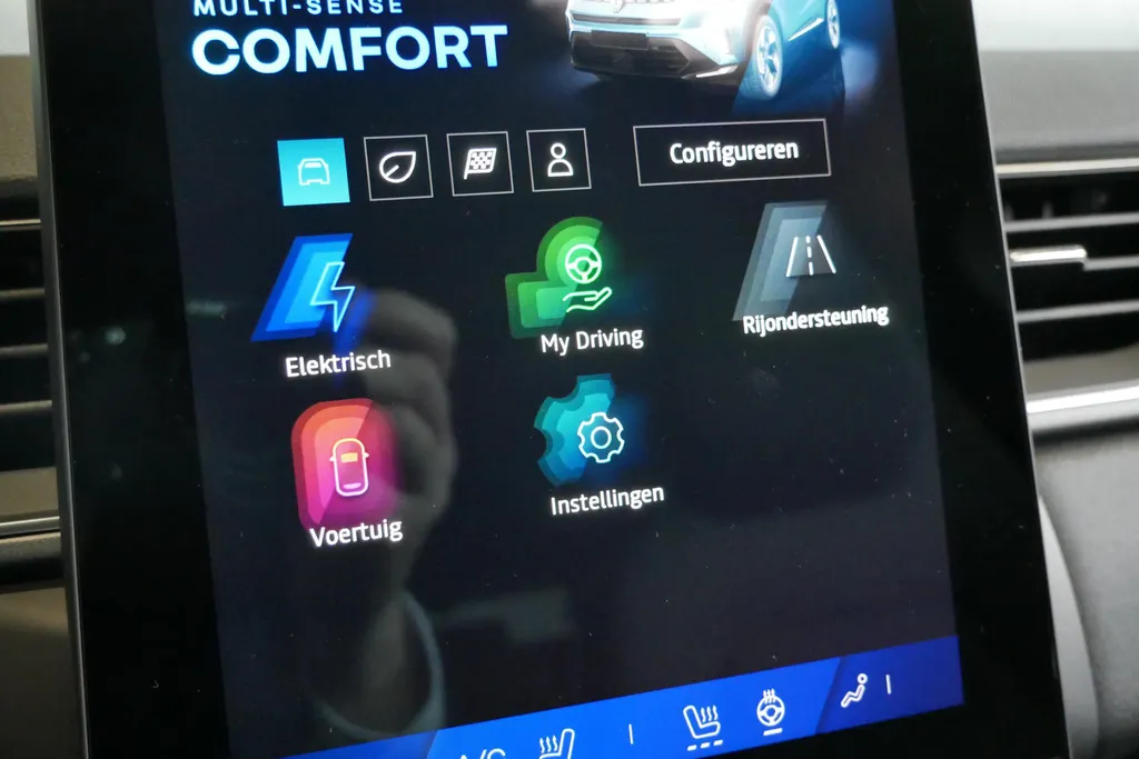 Renault Symbioz techno full hybrid | Profiteer nu van €3.000,- Zeeuw & Zeeuw voorraadkorting | Op voorraad