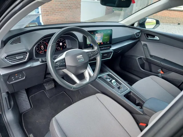SEAT Leon Sportstourer 1.0 eTSI Style Business Intense NL-auto | rijklaarprijs !!