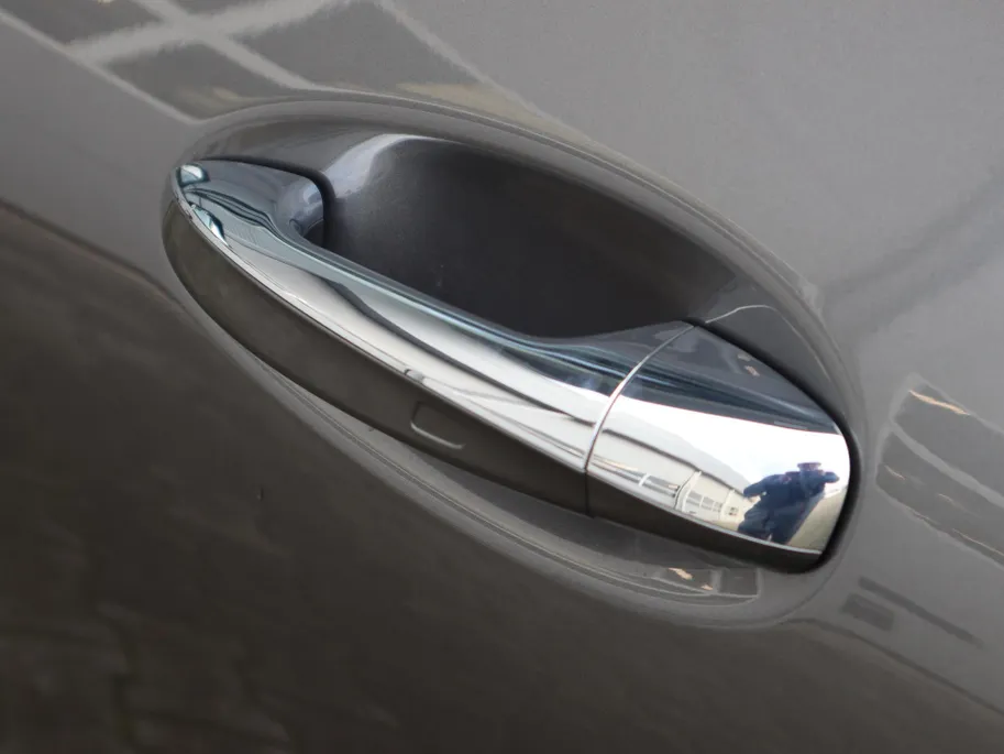 Mercedes-Benz CLA 200 Business Solution AMG
