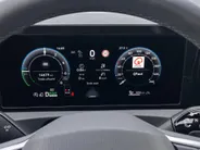 Volkswagen Tiguan 1.5eHybrid 150kW/204PK Elegance · Leder · Panoramadak · Trekhaak · 360°Camera · Garantie t/m 08-09-2030 of 100000km.