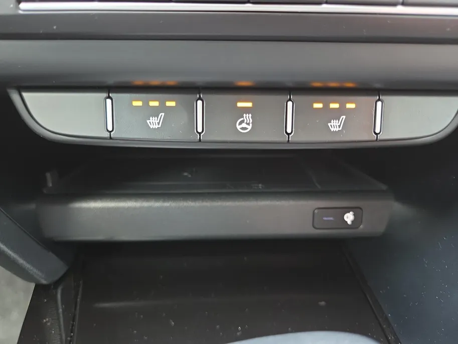 Kia Ceed Sportswagon 1.6i PHEV DynamicPlusLine Navi | Camera | Stoel + Stuurverwarming | Elektr. Achterklep | LED | Apple Carplay & Android Auto | Metallic lak | NAP