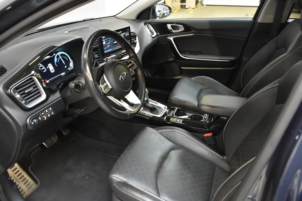Kia XCeed 1.6 GDi PHEV 141pk DCT6 ExecutiveLine Trekhaak Pano Memory