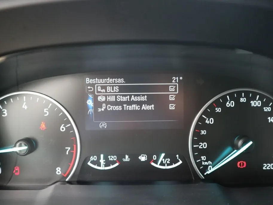 Ford EcoSport 1.0 EcoBoost Titanium NAV, Winter-, Parking-, Design Pack & Camera