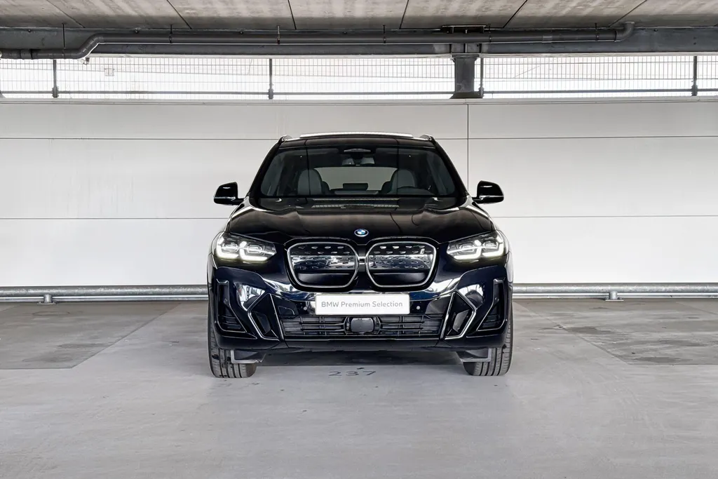 BMW iX3 Executive 80 kWh