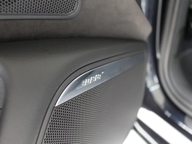 Audi A6 Avant 1.8 TFSI S-Line Sport Panoramadak | Stoelverwarming | DAB | Navigatie | Inklapbare buitenspiegels