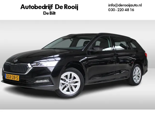 Škoda Octavia Combi 1.4 TSI iV PHEV Business Edition | Panoramadak |  Navigatie | PDC + Camera | Trekhaak