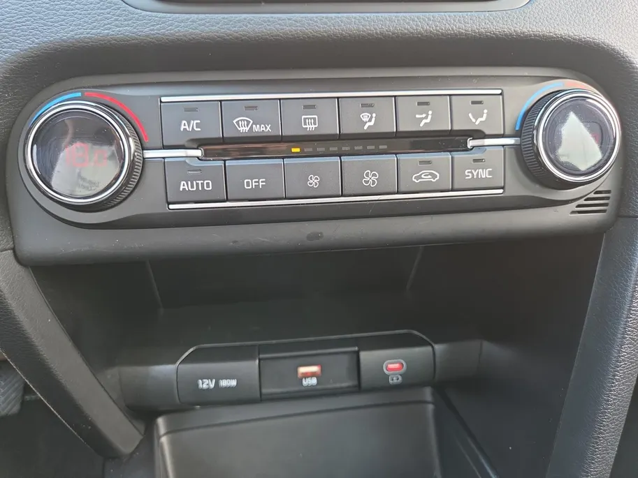 Kia Ceed Sportswagon 1.0 T-GDi ComfortLine | cruise control adaptief en stuurhulp| Carplay | Camera | navigatie | Metallic lak | Fabrieksgarantie t/m 5-8-2032 + 3x 1 jaar* | NAP