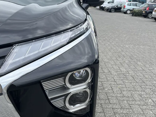 Mitsubishi Eclipse Cross 2.4 PHEV Instyle | Panoramadak