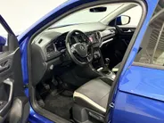 Volkswagen T-Roc 1.5 - 150PK TSI Sport | Digital Cockpit | Stoelverwarming | Navi | Apple CarPlay/Android Auto | Adaptive Cruise Control | Climate Control | Armsteun | Lichtmetalen Velgen |