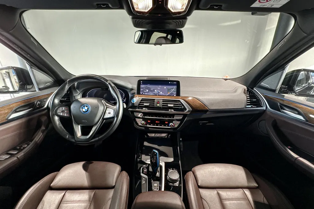 BMW iX3 High Executive 80 kWh