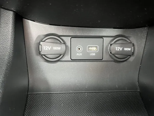 Hyundai i20 1.2 HP i-Motion Comfort Climate Cotrol | Trekhaak| Rijklaarprijs