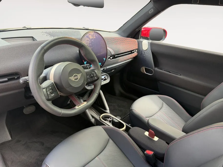 MINI 3-Deurs Cooper E John Cooper Works XL 40.7 kWh BOMVOL | Glassroof | Stoel + stuurverwarming | 360 Camera | Memory functie |