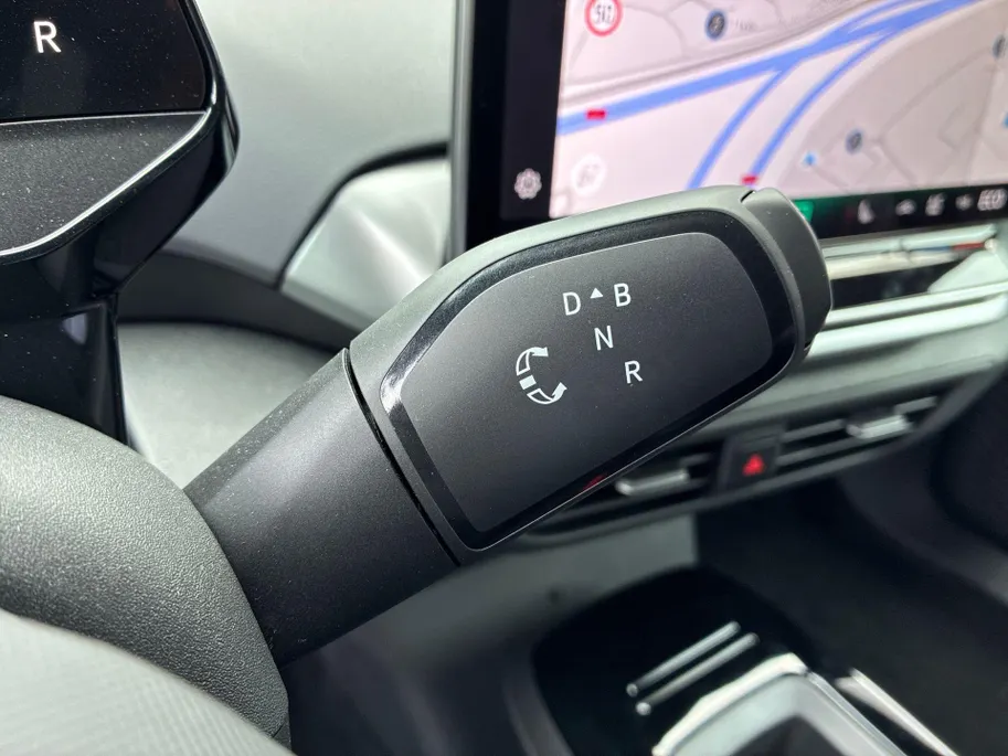 Volkswagen ID.4 Limited Edition 52 kWh accu 170 PK · Achteruitrijcamera · Draadloze telefoonverbinding ·