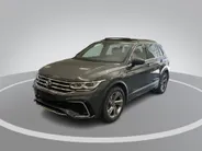 Volkswagen Tiguan 1.4 TSI 245pk DSG eHybrid R-Line Business+ · Panoramadak · Camera · IQ.Light · Apple/Android Car Play · Navigatie · 19'' Inch ·
