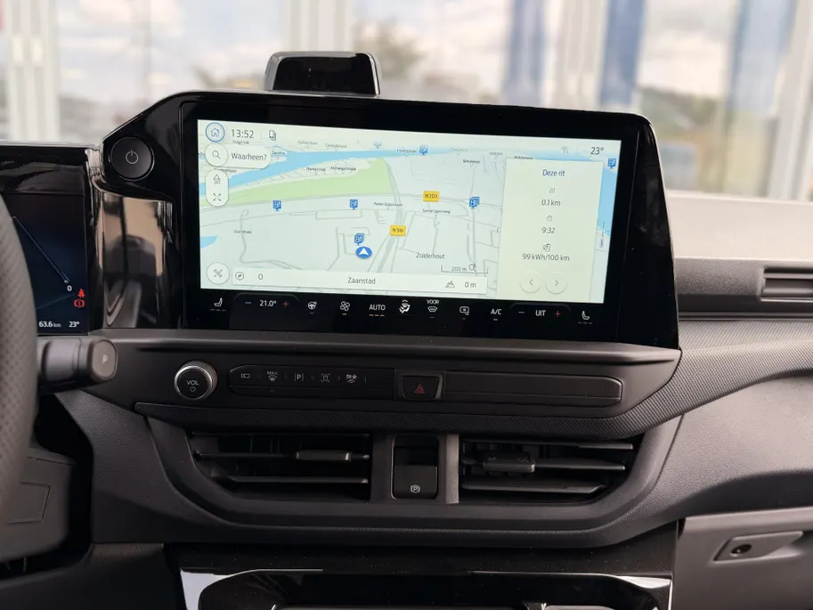 Ford E-Transit Custom L2H1 MS-RT 71 kWh 286 PK Dubbele Cabine UIT VOORRAAD I INKLAPBARE TREKHAAK I DRIVER ASSIST PACK ULTIMATE I DUBBELE ZIJSCHUIFDEUREN I FULL LED-KOPLAMPEN I APPLE CARPLAY / ANDROID AUTO I