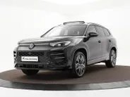 Volkswagen Tayron 1.5 272pk DSG eHybrid R-Line Edition · Panoramadak · 360 Camera · Wegklapbare Trekhaak · Black Style · 20'' Inch · Garantie t/m 17-11-2029 of 100.000km