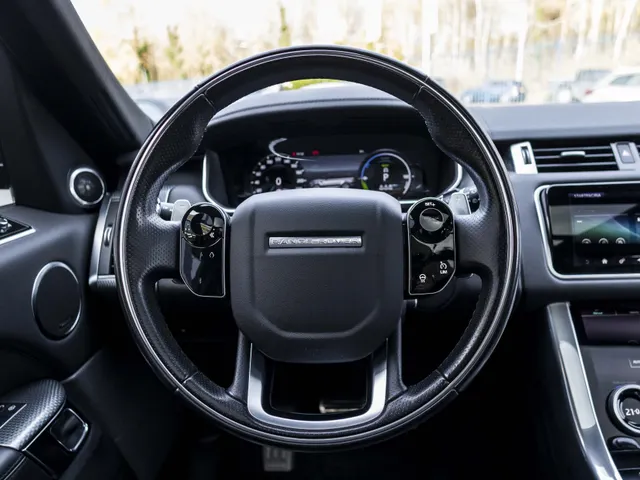 Land Rover Range Rover Sport 2.0 P400e HSE Dynamic