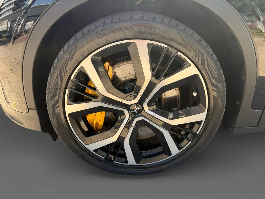 Polestar 2 Long Range Dual Motor Performance Plus 82 kWh 90 % SOH! Uniek 469PK | Gele gordels + klauwen | Full leather | Glassroof | Stoelverwarming + verkoeling |