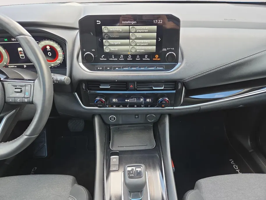 Nissan QASHQAI 1.3 MHEV Xtronic Premiere Edition | Zeer nette auto | Volledig dealer onderhouden | Panoramadak | Trekhaak | 360 graden camera |