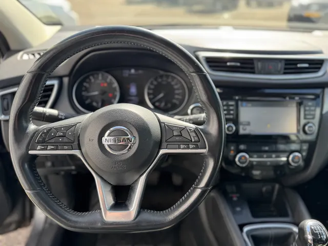 Nissan QASHQAI 1.6 Tekna Design
