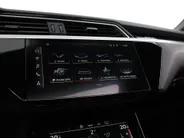 Audi e-tron Sportback 50 Quattro 313pk S Edition 71 kWh · Panoramadak · 360 Camera · Luchtvering · Virtual Mirrors · Elek. Stoelen · Keyless ·
