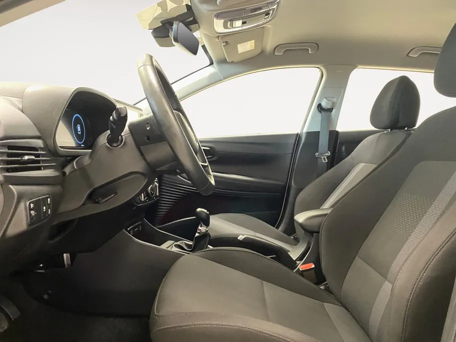 Hyundai i20 1.2 COMFORT | APPLE CARPLAY | CAMERA | 4 SEIZOENBANDEN | NL-AUTO |