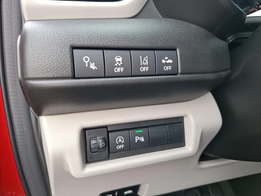 Suzuki Swift 1.2 Edition 60 Smart Hybrid | €2.200.- korting | Lederen bekleding | Zwarte velgen | Dode hoek detectie
