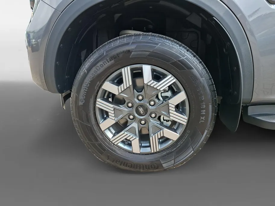 Ford Ranger Wildtrak 2.3 PHEV 279pk 10-traps automaat | 5 persoons | GRIJS kenteken | 0,99% rente | Trekhaak | Leder | Direct leverbaar