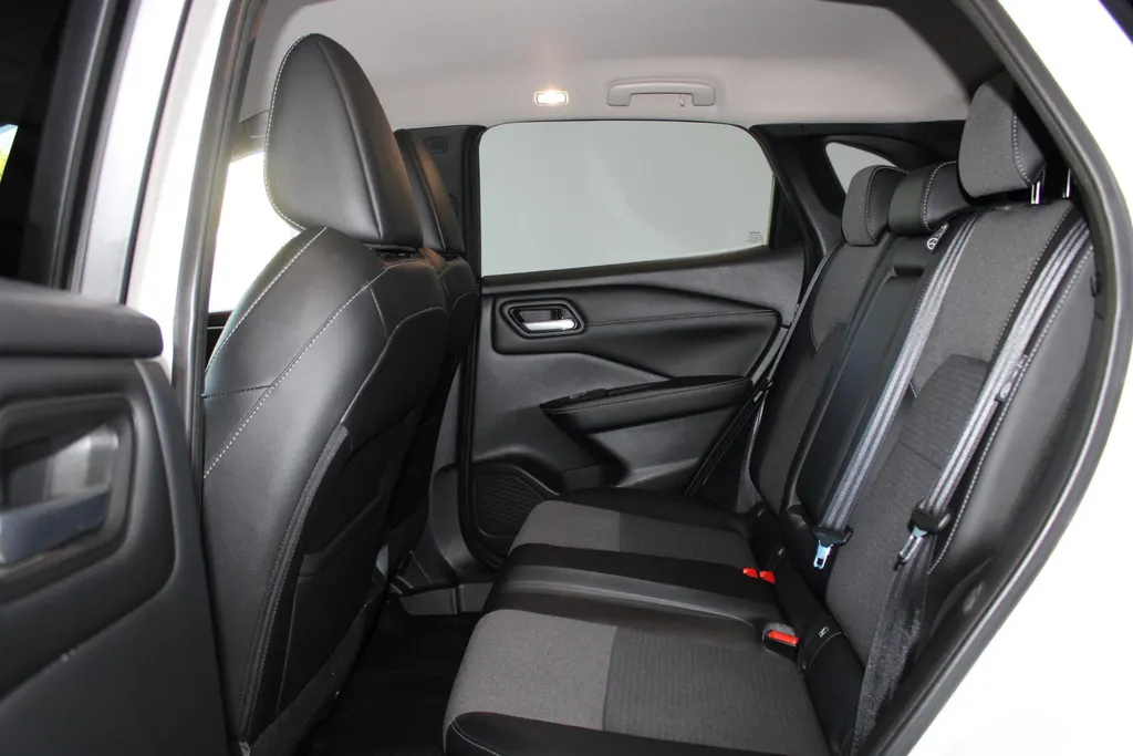 Nissan QASHQAI 1.5 e-Power N-Connecta | Navigatie | 360grd camera | Apple carplay & Android auto | Two-tone lak | Climate controle | Pro-pilot | 190pk | Stoel in hoogte verstelbaar | Electrische ramen | I-key |